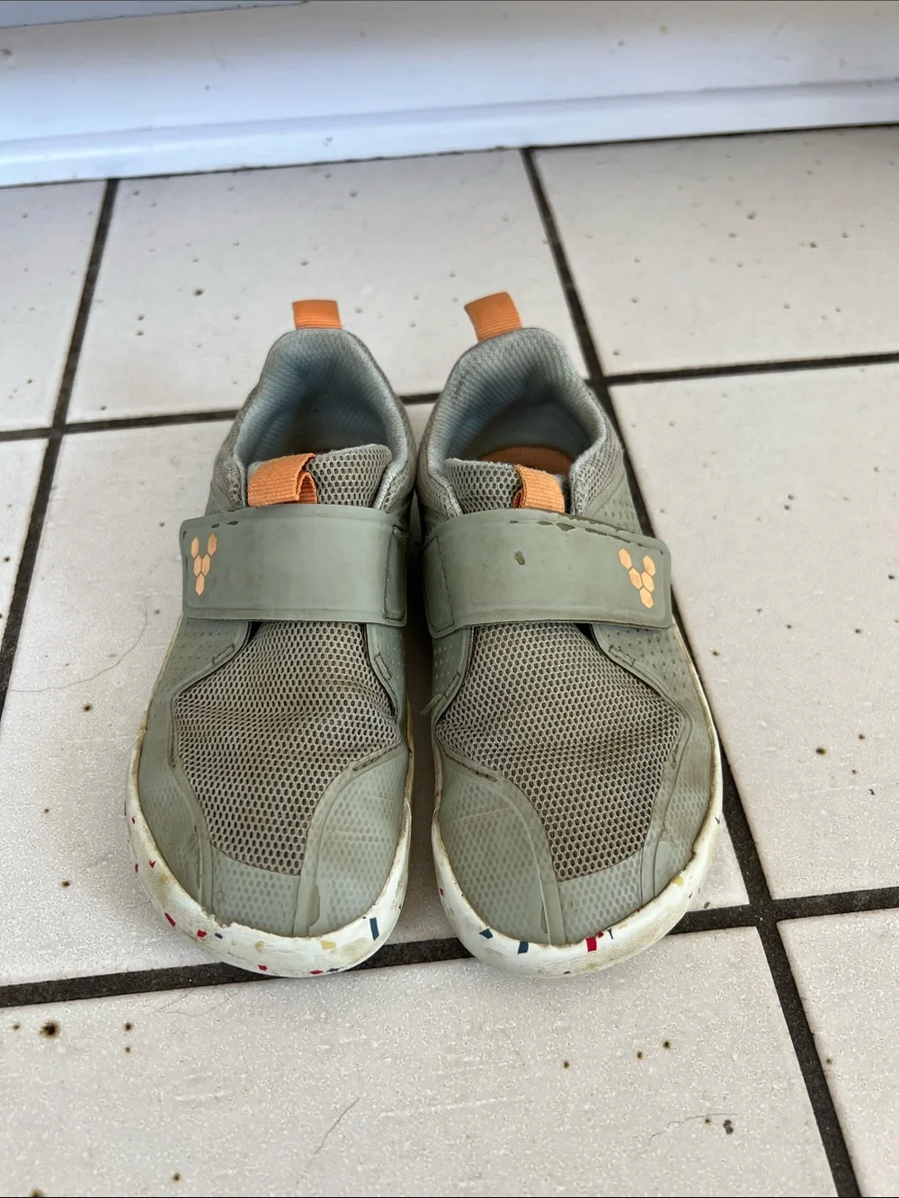 Vivobarefoot kids sneakers